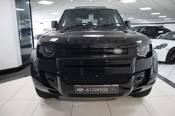 2025 Land Rover Defender
