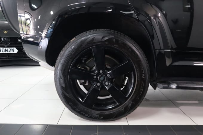 2025 Land Rover Defender