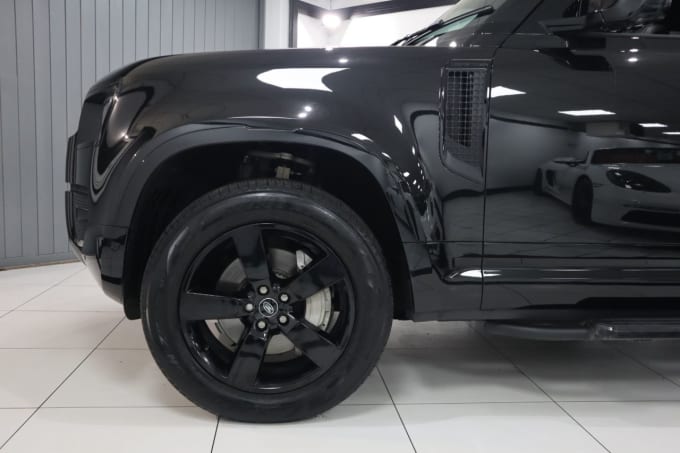 2025 Land Rover Defender