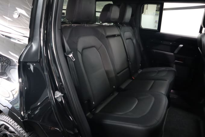 2025 Land Rover Defender