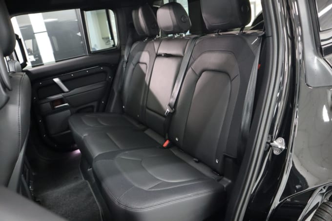 2025 Land Rover Defender