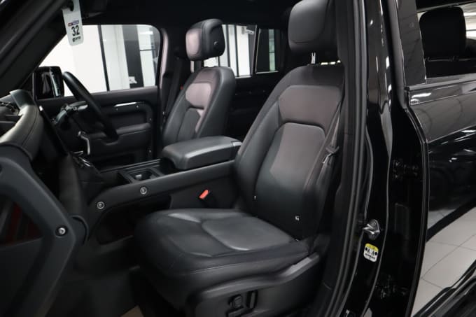 2025 Land Rover Defender
