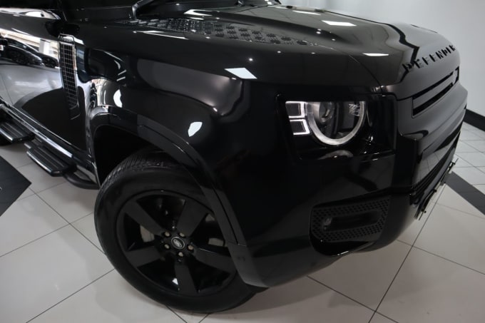 2025 Land Rover Defender