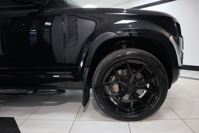 2025 Land Rover Defender