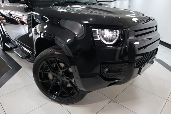 2025 Land Rover Defender