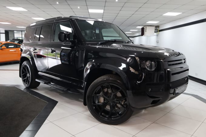2025 Land Rover Defender