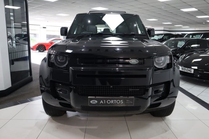 2025 Land Rover Defender