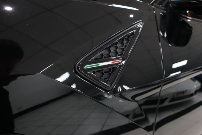 2025 Lamborghini Urus