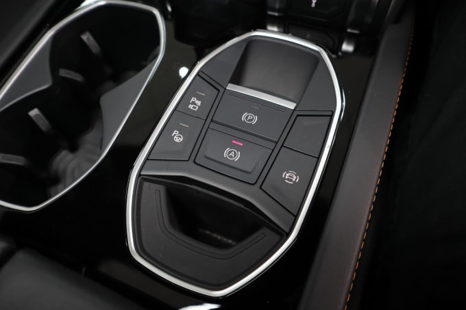 2025 Lamborghini Urus