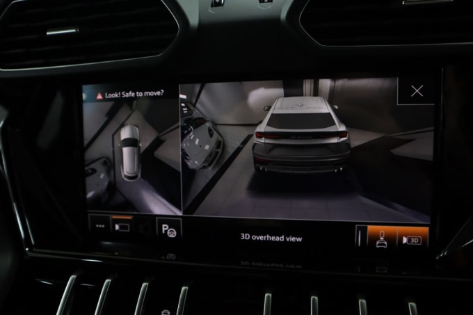 2025 Lamborghini Urus