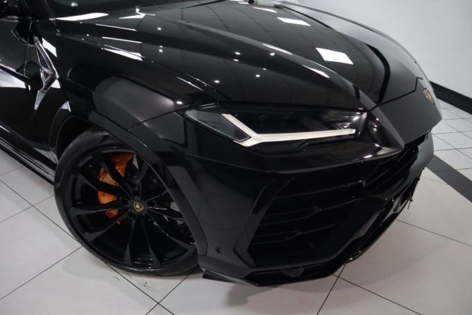 2025 Lamborghini Urus