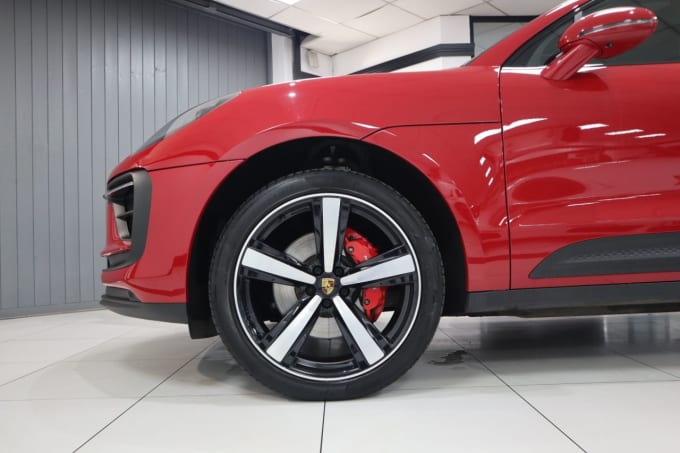 2025 Porsche Macan