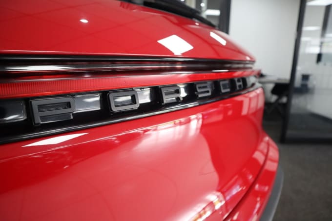 2025 Porsche Macan