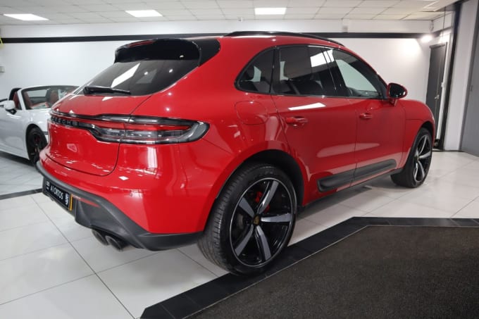 2025 Porsche Macan