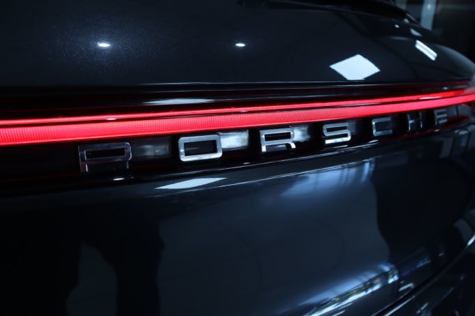 2025 Porsche Macan