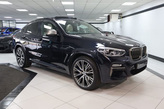 2025 BMW X4