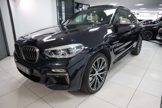 2025 BMW X4