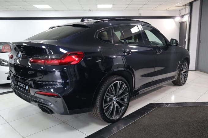2025 BMW X4