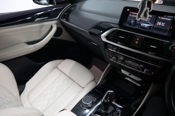 2025 BMW X4
