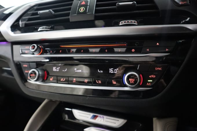 2025 BMW X4