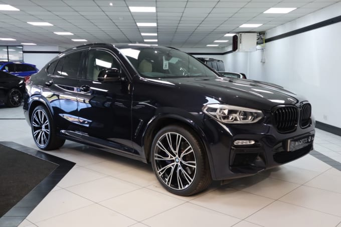 2025 BMW X4