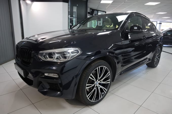 2025 BMW X4