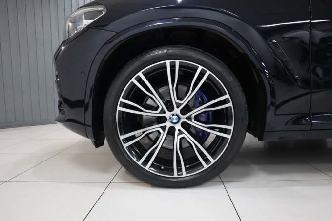 2025 BMW X4