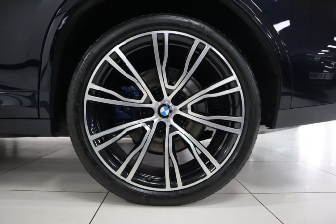 2025 BMW X4