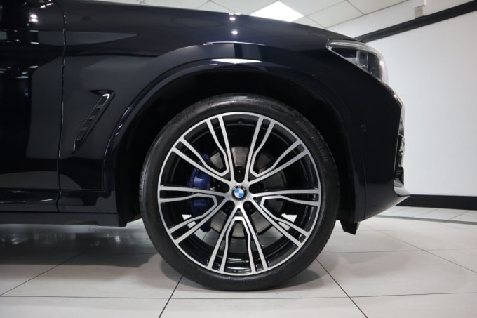 2025 BMW X4