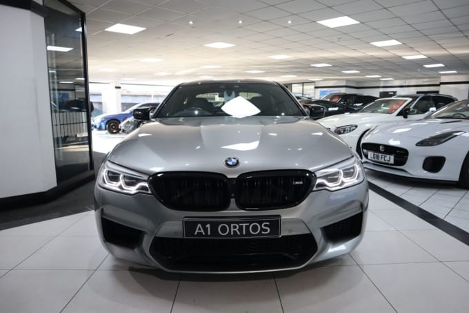 2025 BMW M5