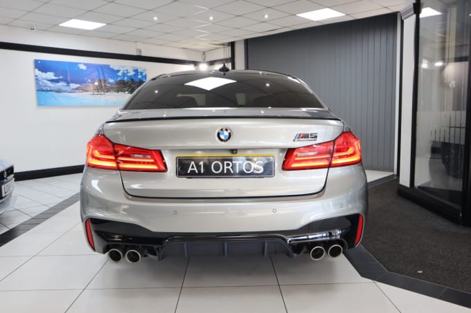 2025 BMW M5