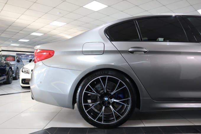 2025 BMW M5