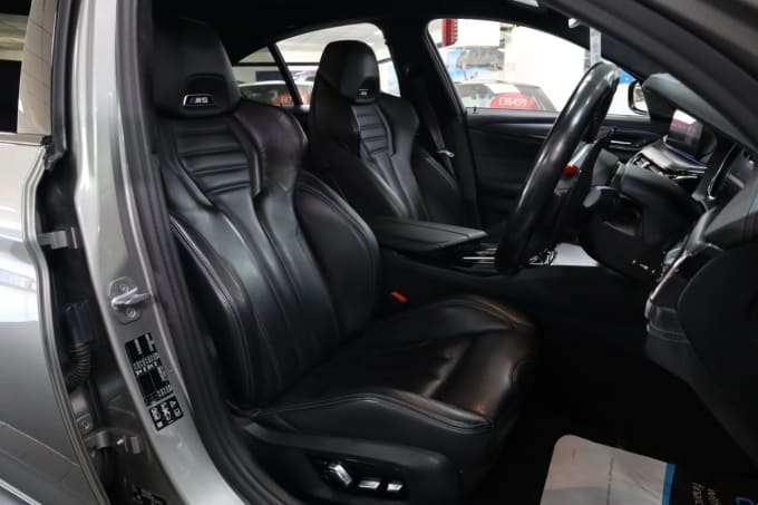 2025 BMW M5
