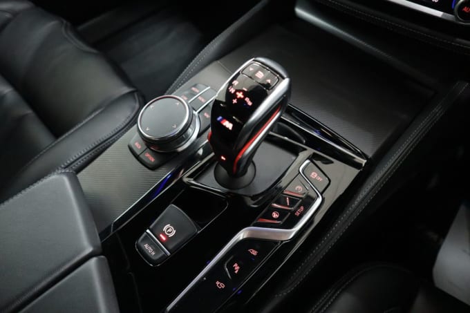 2025 BMW M5