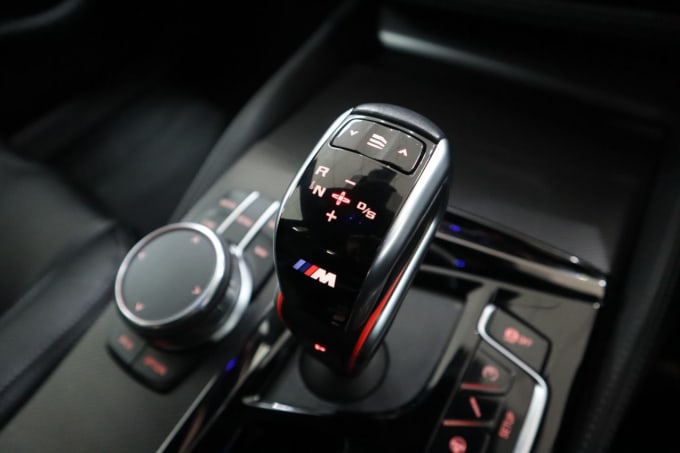 2025 BMW M5
