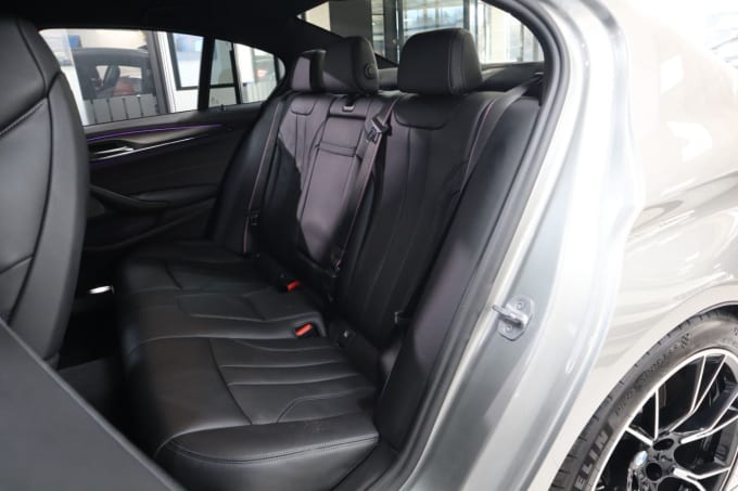 2025 BMW M5