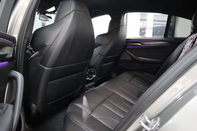 2025 BMW M5