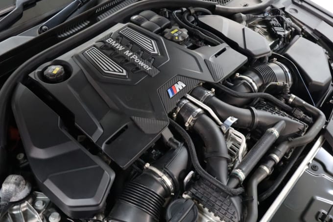 2025 BMW M5