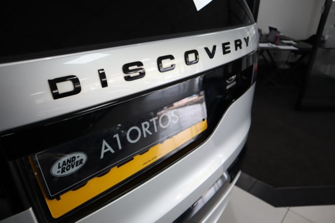 2025 Land Rover Discovery