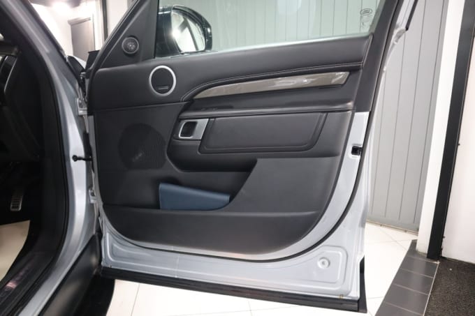 2025 Land Rover Discovery