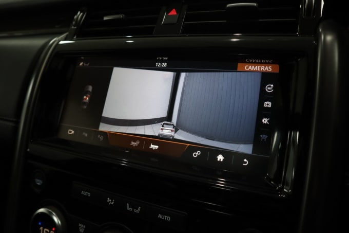 2025 Land Rover Discovery