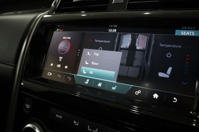 2025 Land Rover Discovery