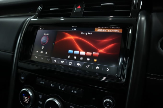 2025 Land Rover Discovery