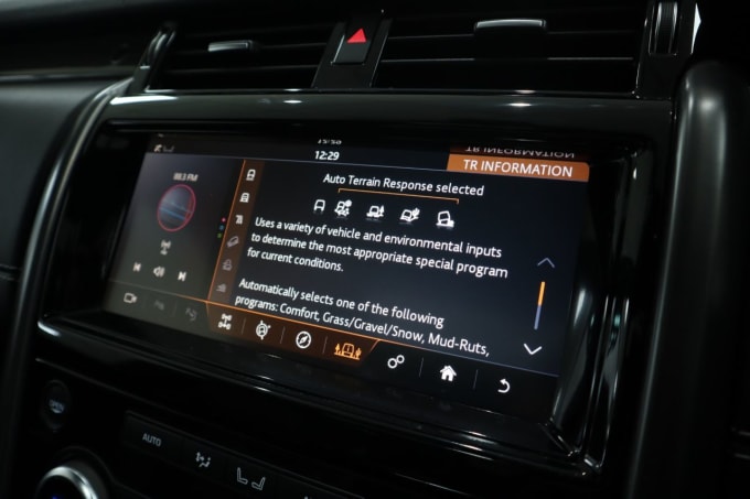 2025 Land Rover Discovery