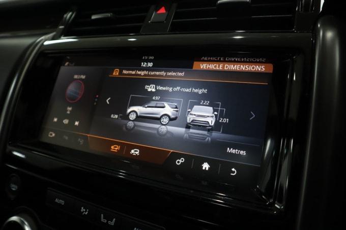 2025 Land Rover Discovery