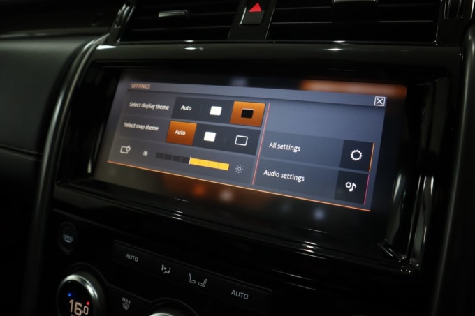 2025 Land Rover Discovery