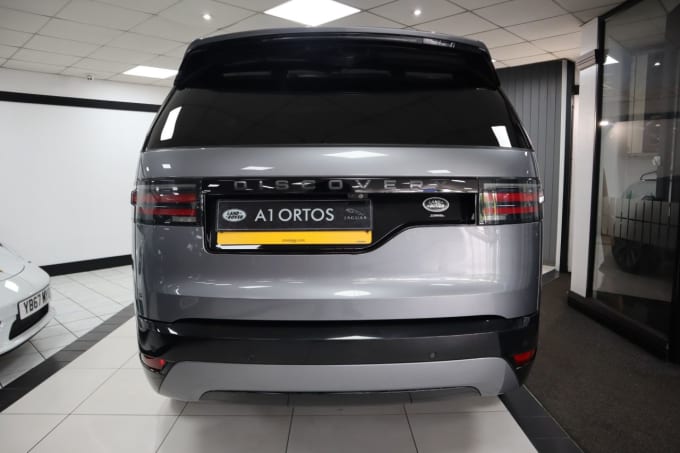 2025 Land Rover Discovery