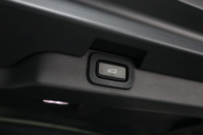 2025 Land Rover Discovery