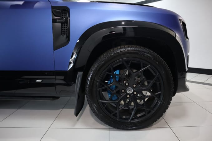2025 Land Rover Defender