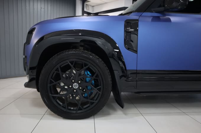 2025 Land Rover Defender